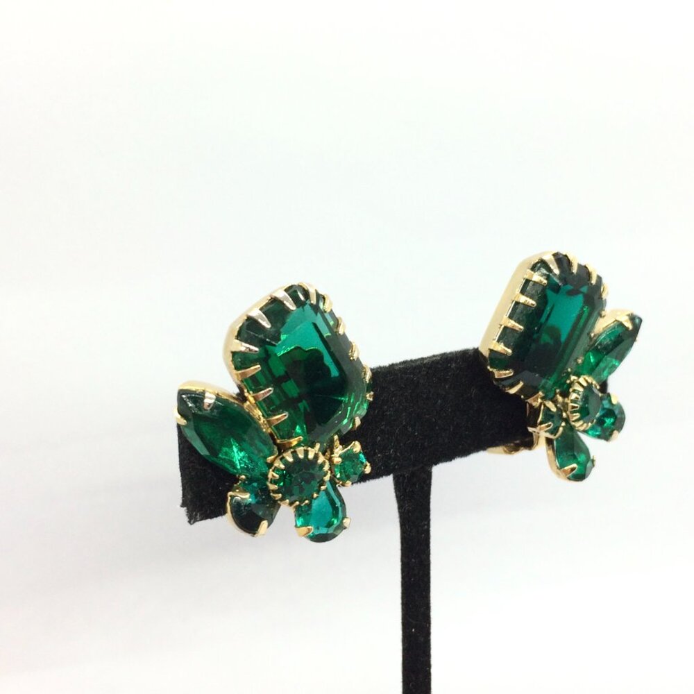 VINTAGE EMERALD Rhinestone Brooch  Earring Set Green Glass Prong Clip on MCM - Picture 5 of 16